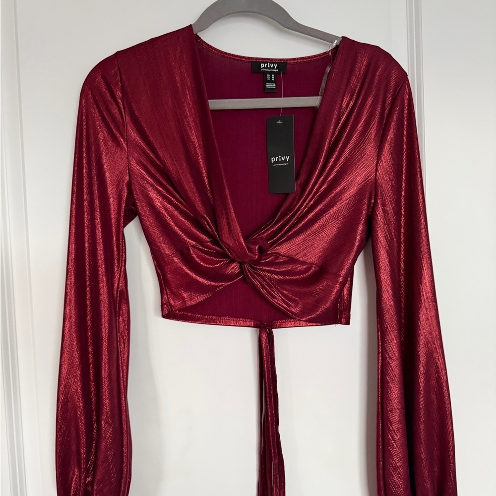 Privy Shimmering‎ Red Knot Crop Top - Picture 3 of 9